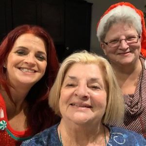 Meet your Posher, Lorraine